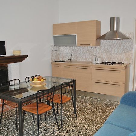 The Sweet Lake Nest Apartment Colonno Luaran gambar