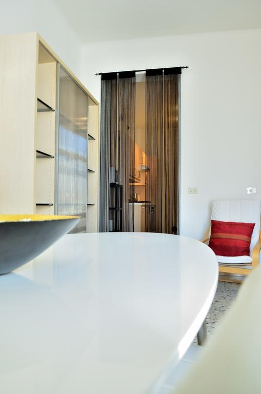 The Sweet Lake Nest Apartment Colonno Luaran gambar