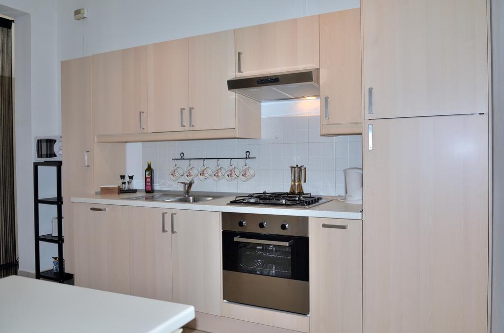 The Sweet Lake Nest Apartment Colonno Luaran gambar